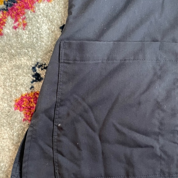 Greys Anatomy Scrub Top - Picture 3 of 3